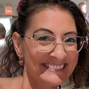 Meet your Posher, Leah